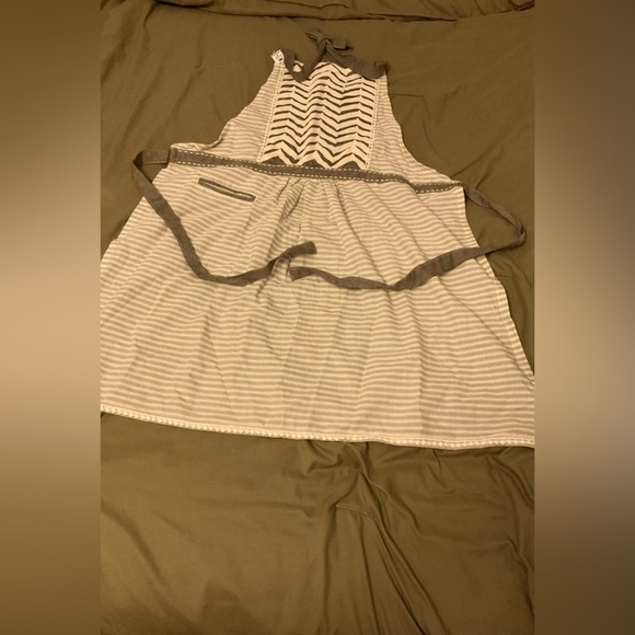 World Market Apron tan/gray nwt - Picture 2 of 13